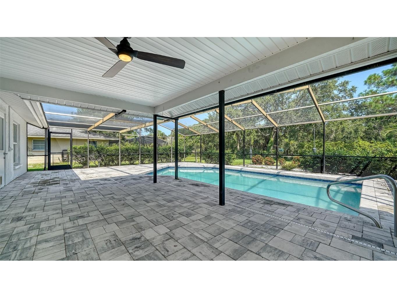 4933 Rutland Gate Sarasota FL 34235 A4661178 image26