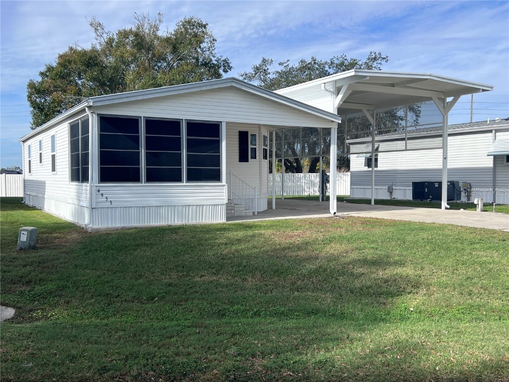 4933 Shore Line Drive Polk City FL 33868 P4928373 image1