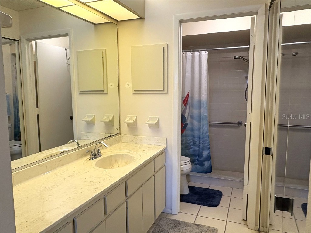 4933 Village Gardens Drive #211 Sarasota FL 34234 A4667888 image12