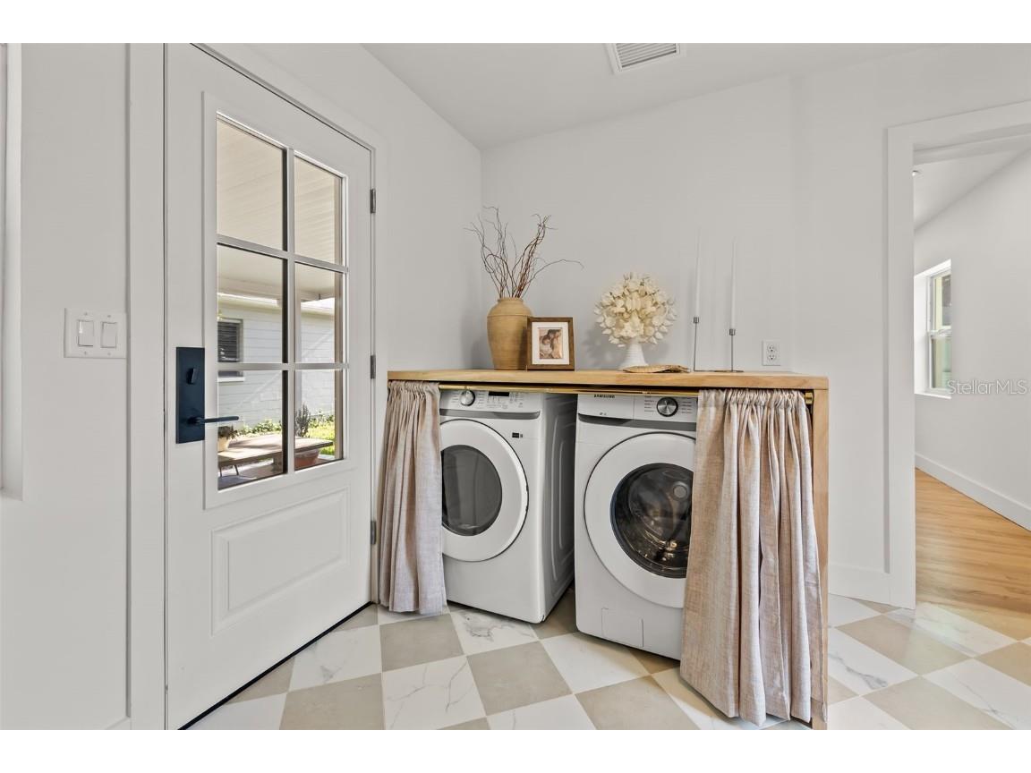 4934 Dr Martin Luther King Jr Street N Saint Petersburg FL 33703 TB8413850 image21