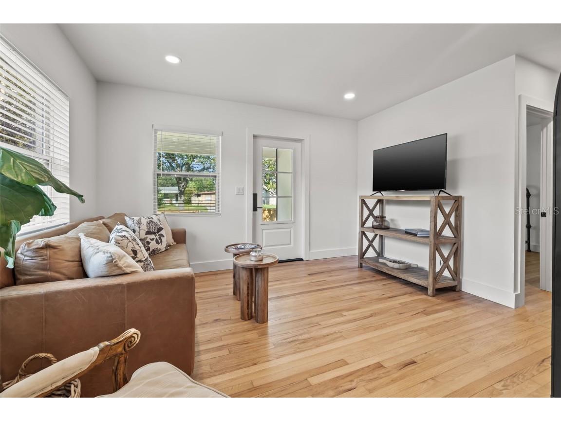 4934 Dr Martin Luther King Jr Street N Saint Petersburg FL 33703 TB8413850 image6