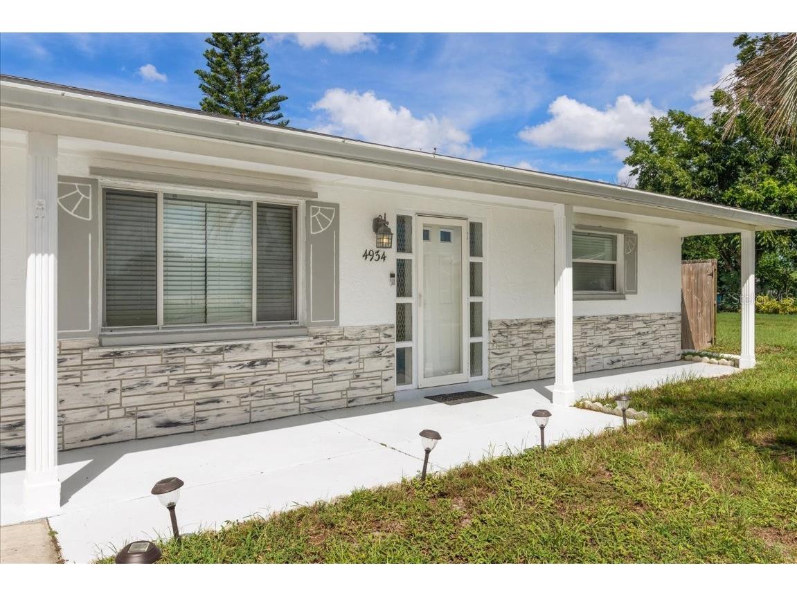 4934 Lemonwood Loop Holiday FL 34690 TB8423924 image1