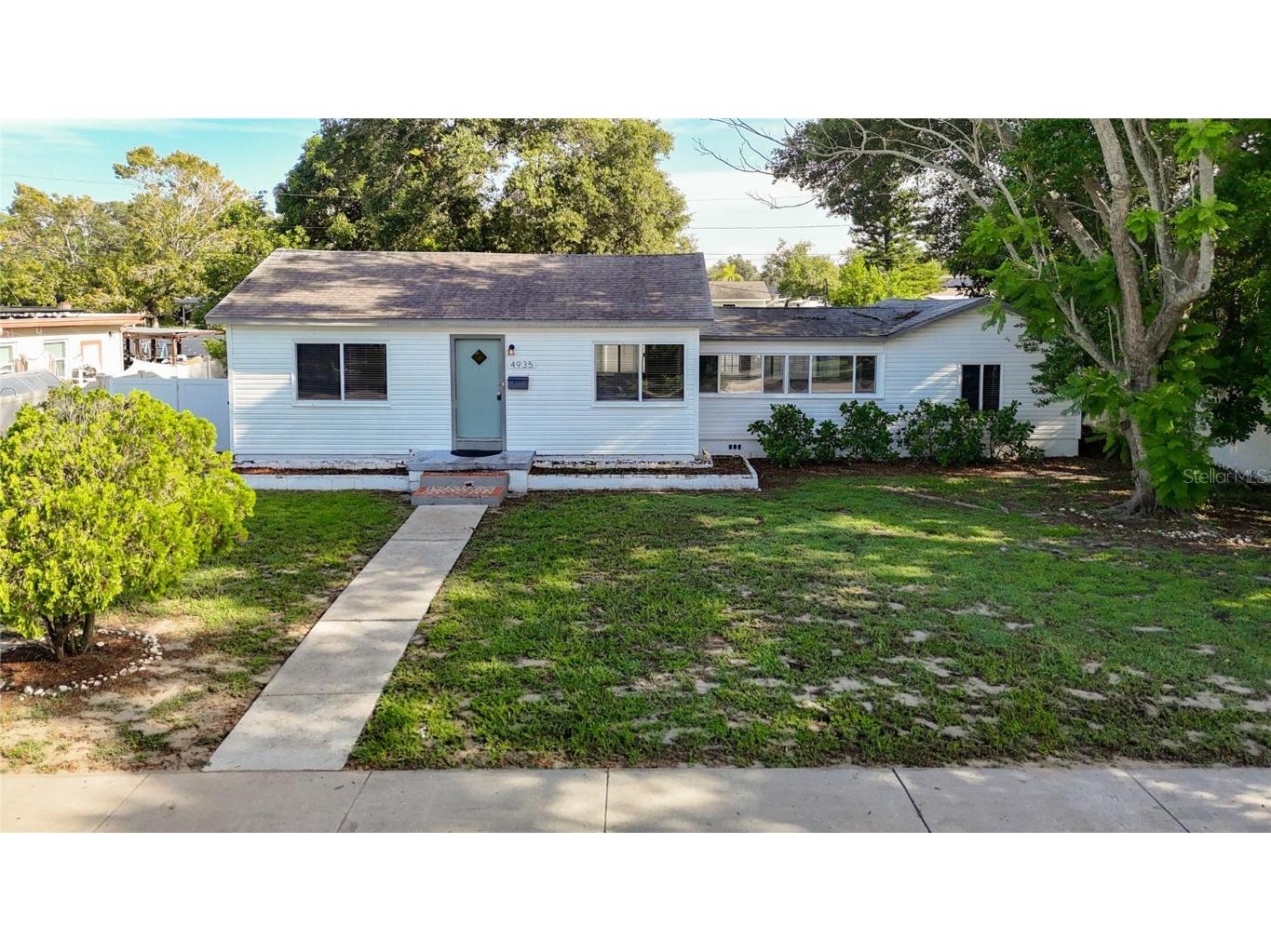 4935 17th Avenue N Saint Petersburg FL 33710 TB8304451 image1