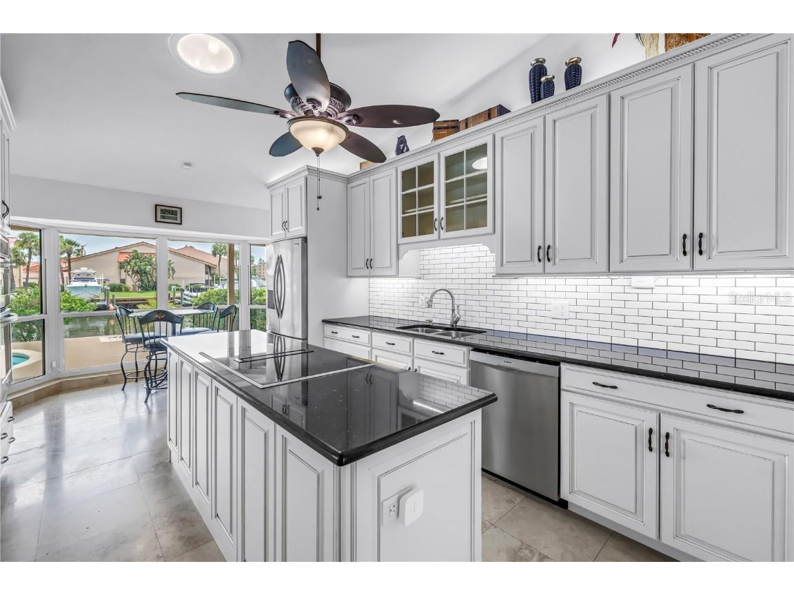 4935 58th Avenue S Saint Petersburg FL 33715 - BOCA CIEGA BAY TB8378596 image27