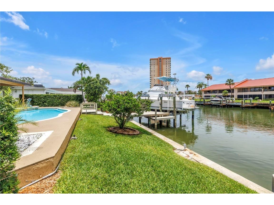 4935 58th Avenue S Saint Petersburg FL 33715 - BOCA CIEGA BAY TB8378596 image72