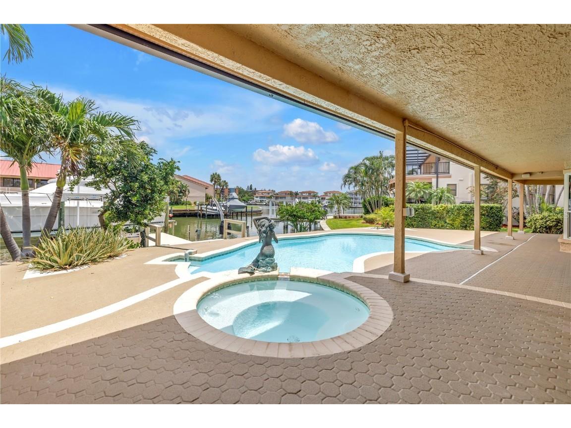 4935 58th Avenue S Saint Petersburg FL 33715 - BOCA CIEGA BAY TB8378596 image8