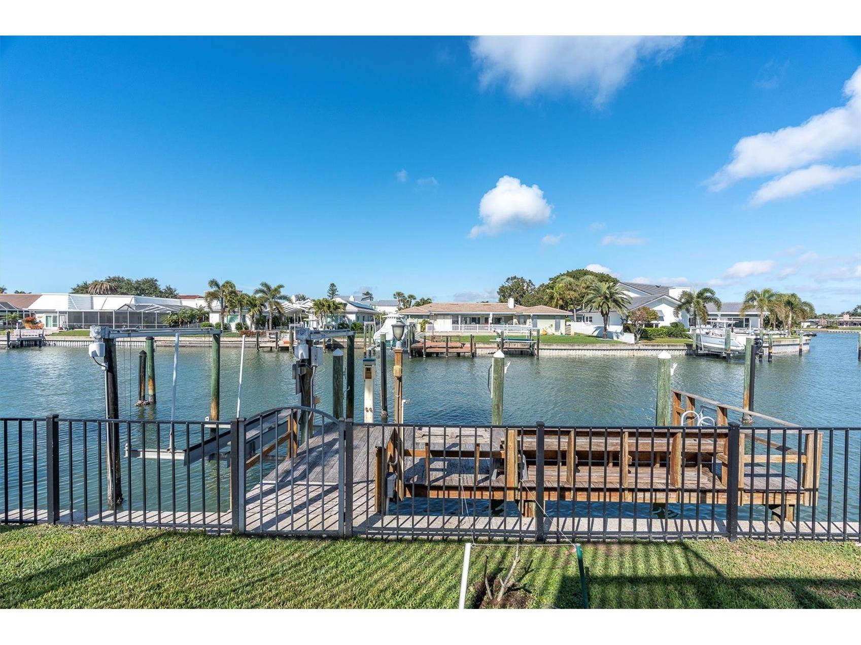 4935 62nd Avenue S Saint Petersburg FL 33715 TB8459428 image35