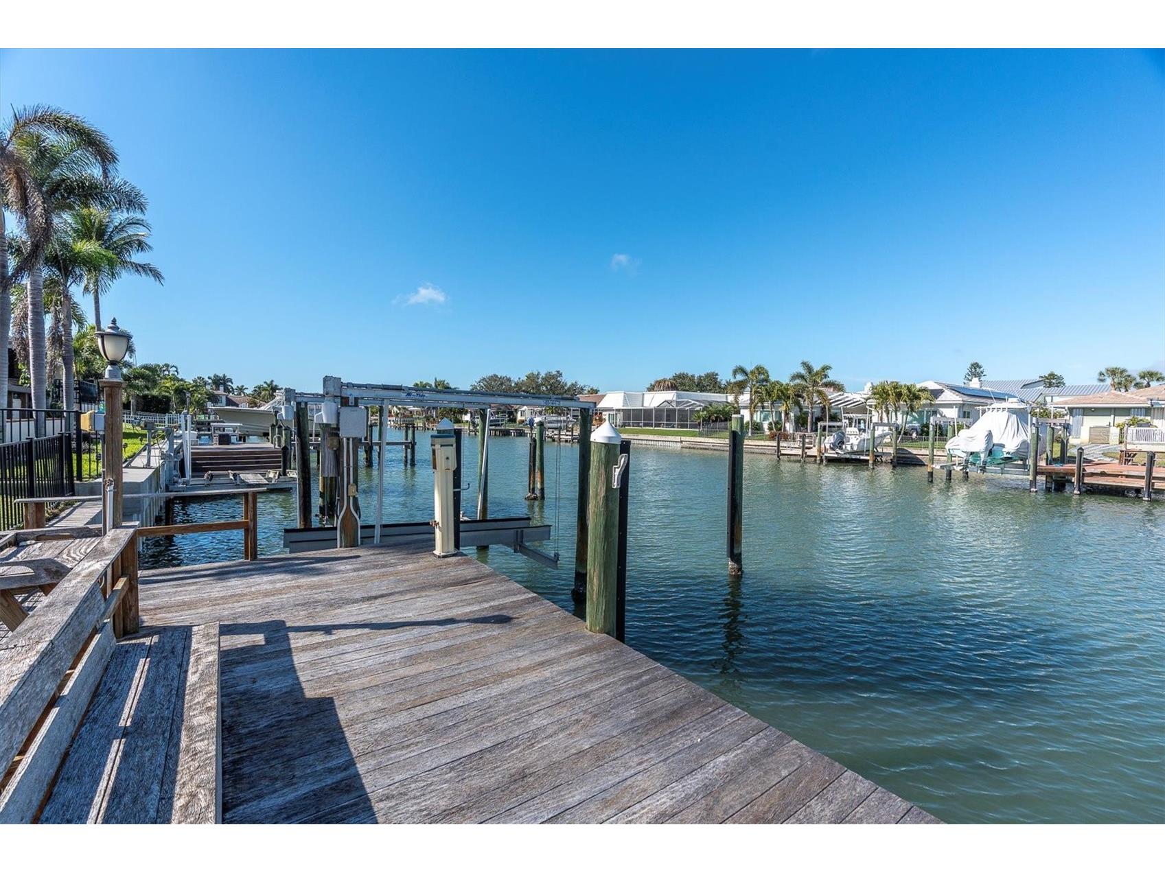 4935 62nd Avenue S Saint Petersburg FL 33715 TB8459428 image38