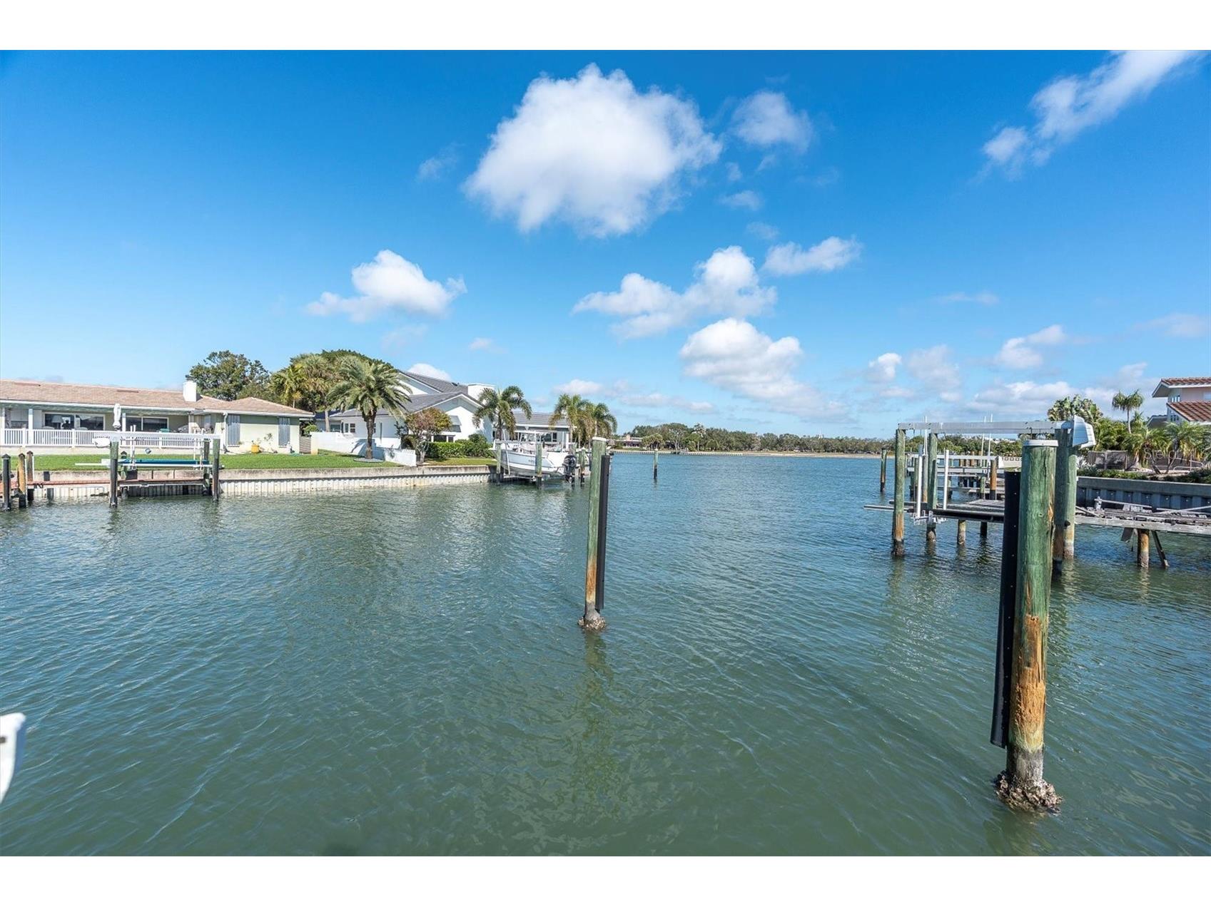4935 62nd Avenue S Saint Petersburg FL 33715 TB8459428 image39