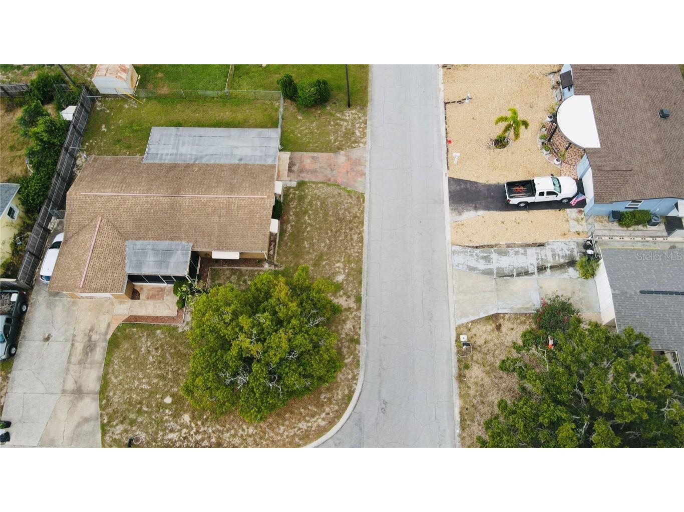 4935 Guardian Avenue Holiday FL 34690 TB8427737 image32