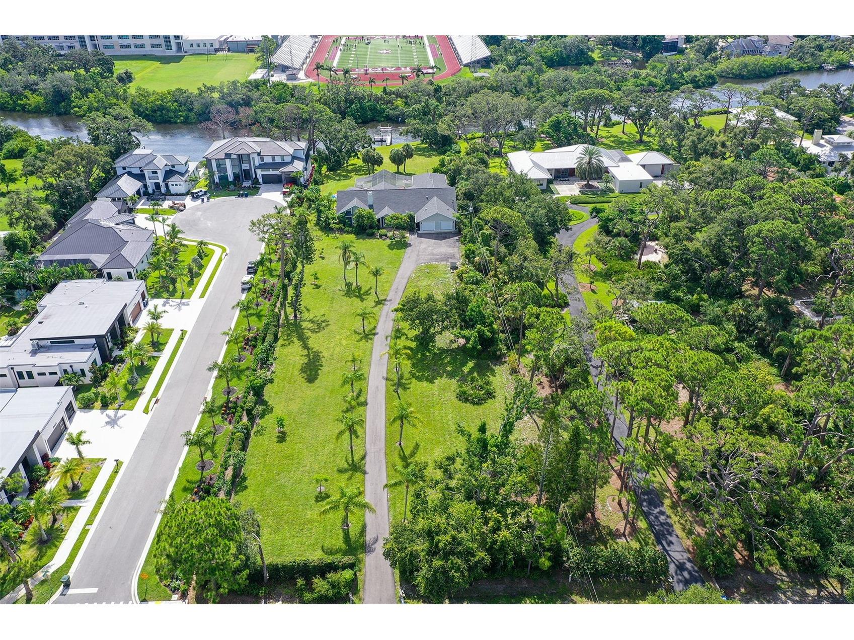 4935 Riverwood Avenue Sarasota FL 34231 - PHILLIPPI CREEK A4692833 image10