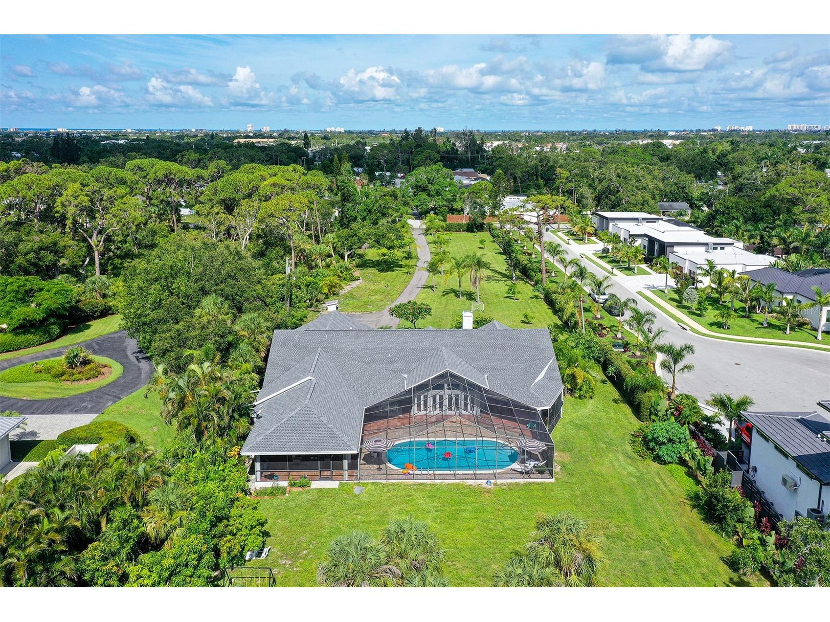 4935 Riverwood Avenue Sarasota FL 34231 - PHILLIPPI CREEK A4692833 image3