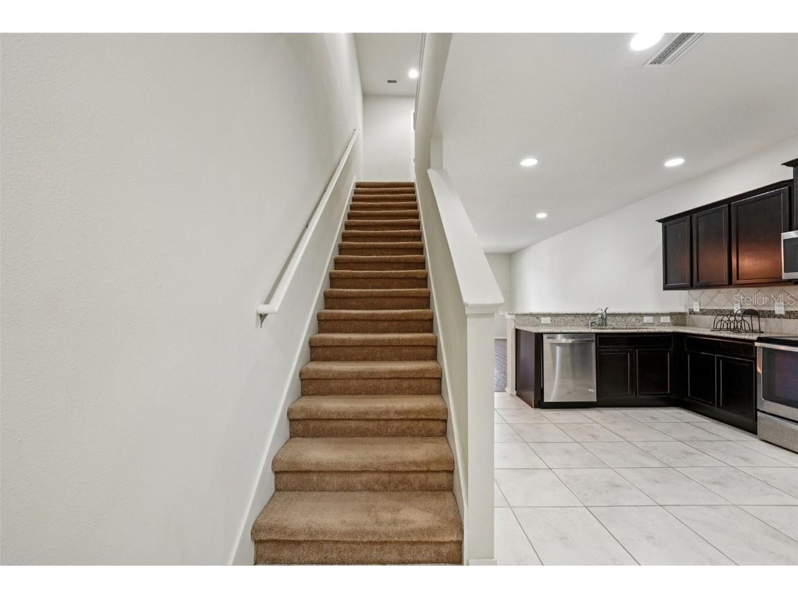 4935 White Sanderling Court Tampa FL 33619 TB8446944 image10