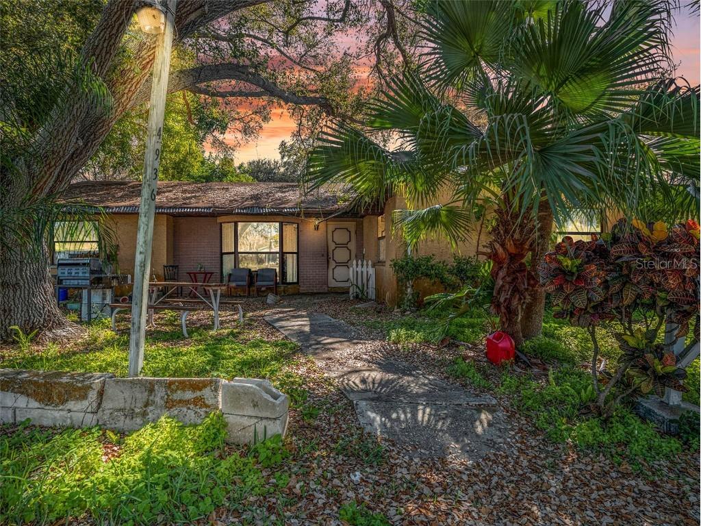 4936 40th Avenue N Saint Petersburg FL 33709 TB8392844 image1