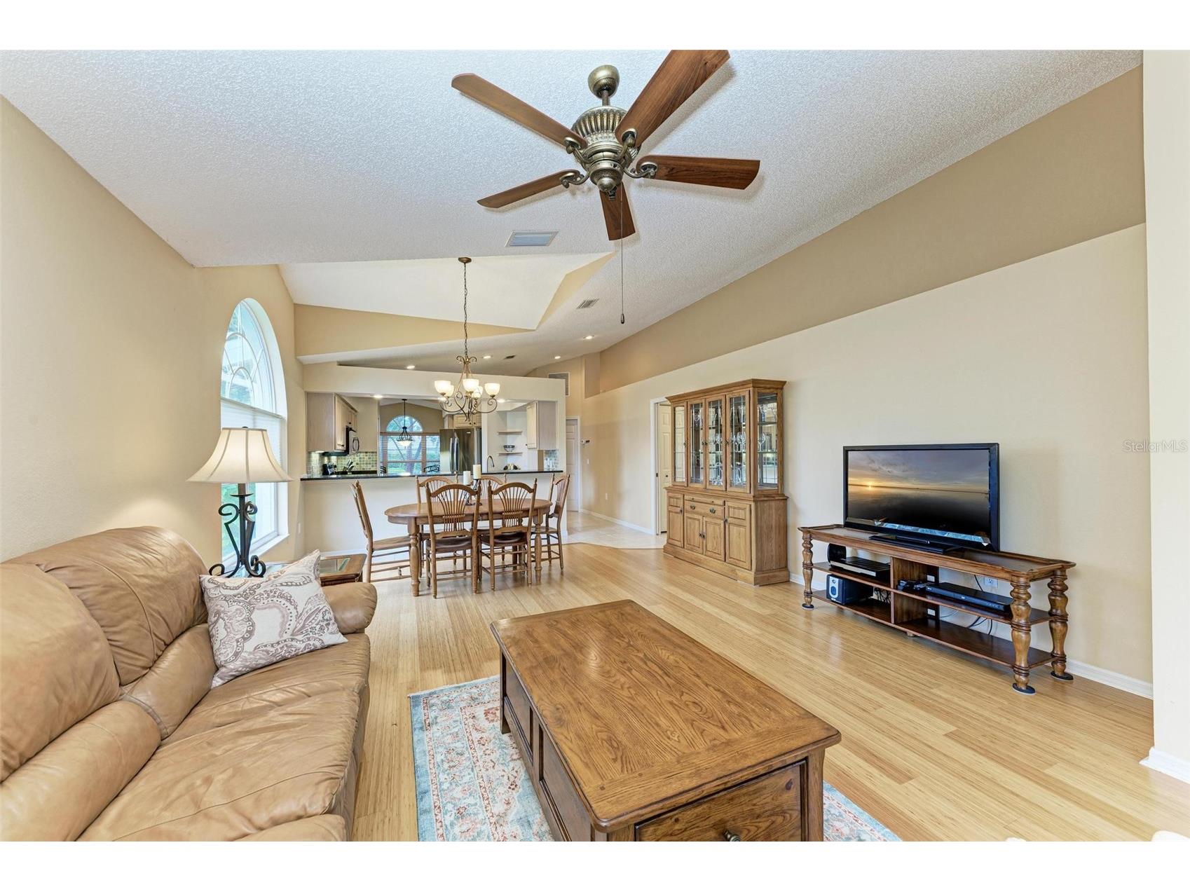 4936 Linsey Court Sarasota FL 34243 A4699184 image11