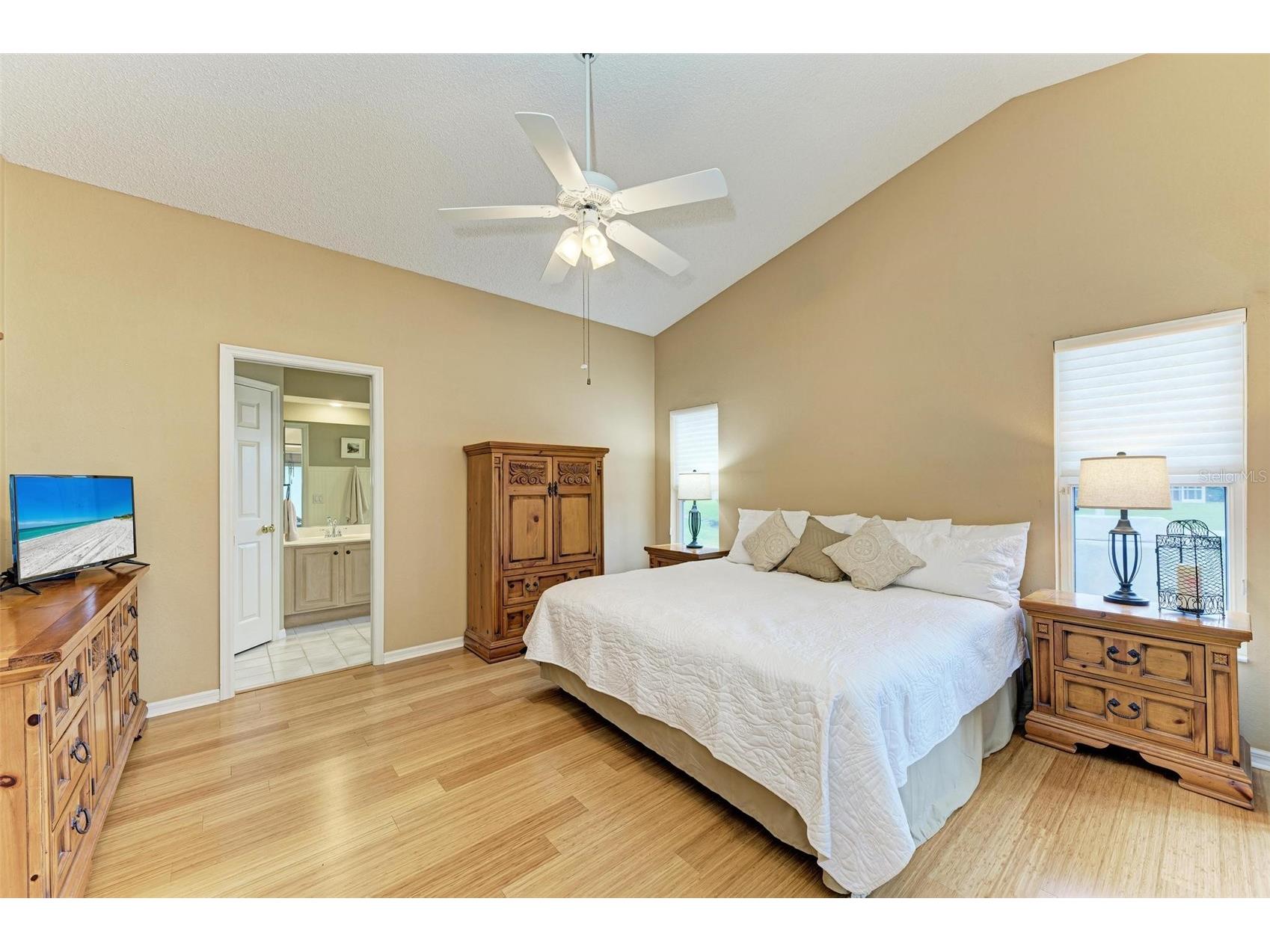 4936 Linsey Court Sarasota FL 34243 A4699184 image19