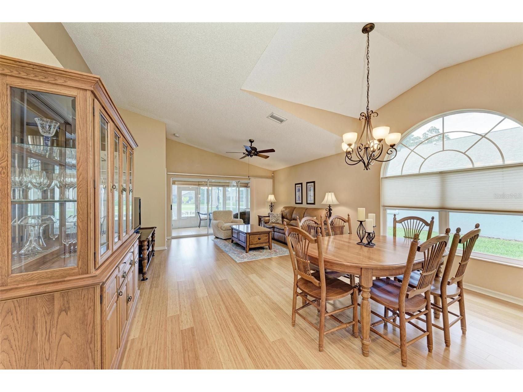 4936 Linsey Court Sarasota FL 34243 A4699184 image4