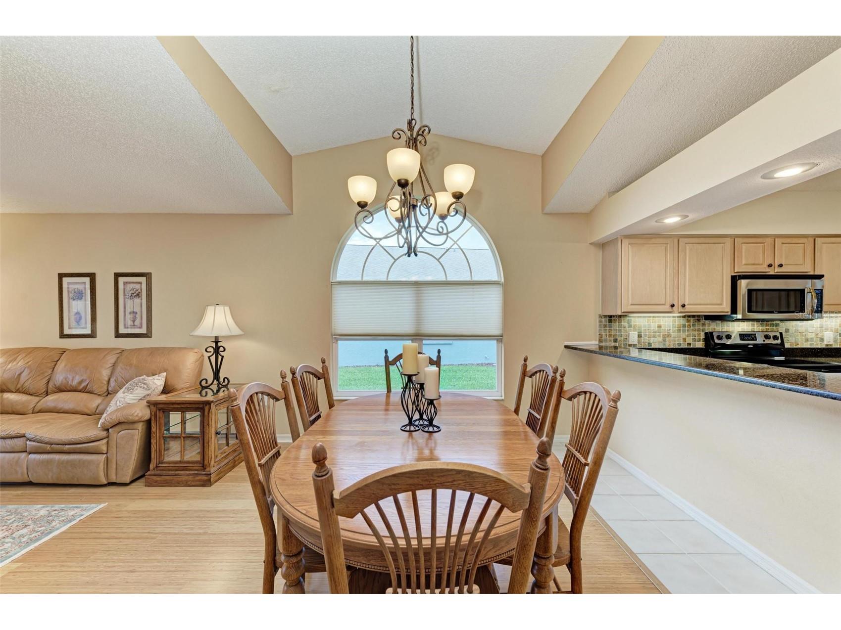 4936 Linsey Court Sarasota FL 34243 A4699184 image5