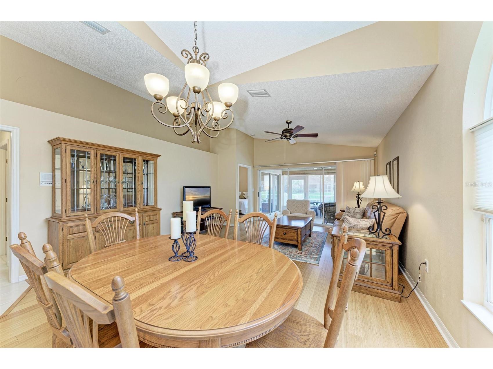4936 Linsey Court Sarasota FL 34243 A4699184 image6