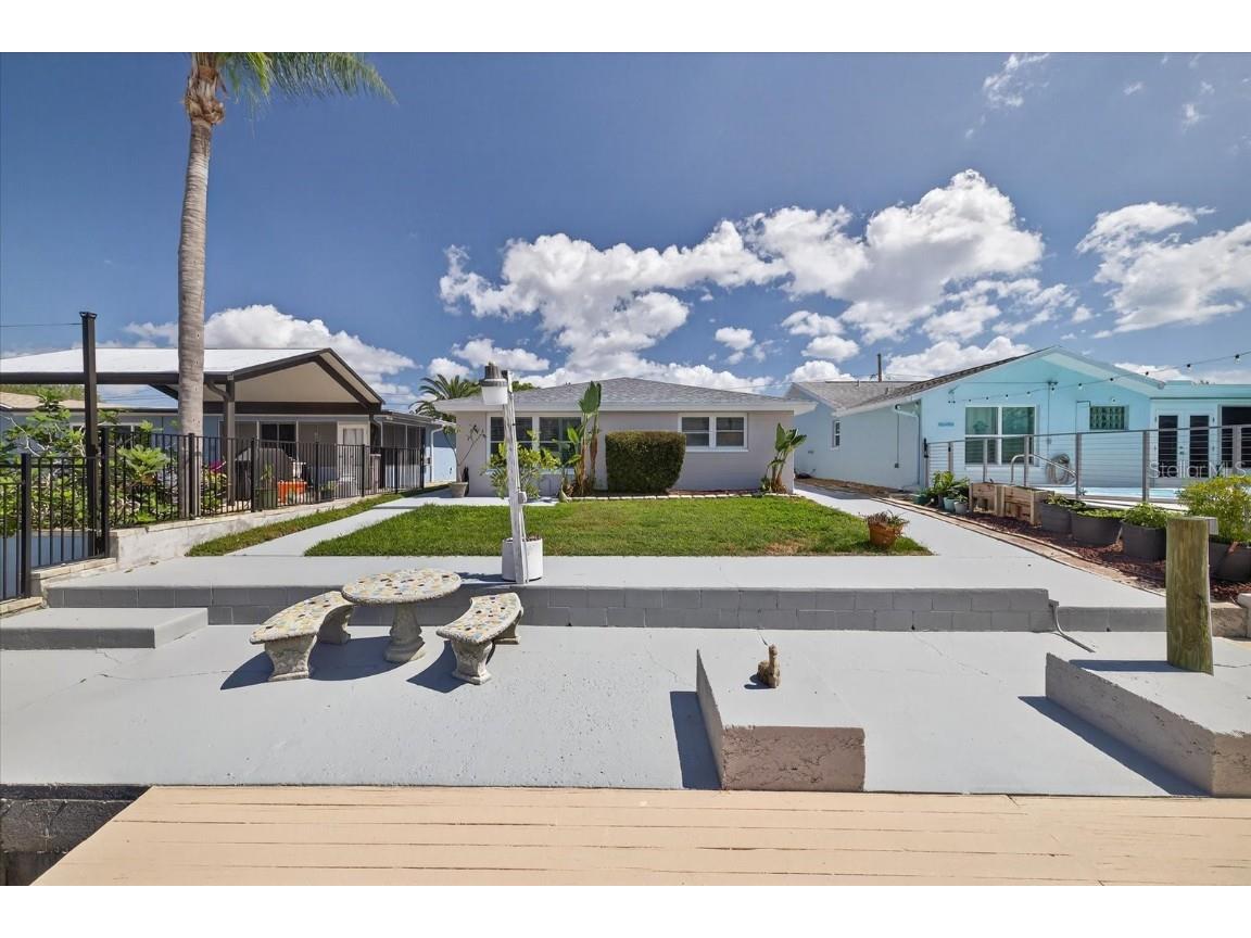 4937 Blue Heron Drive New Port Richey FL 34652 W7879505 image37