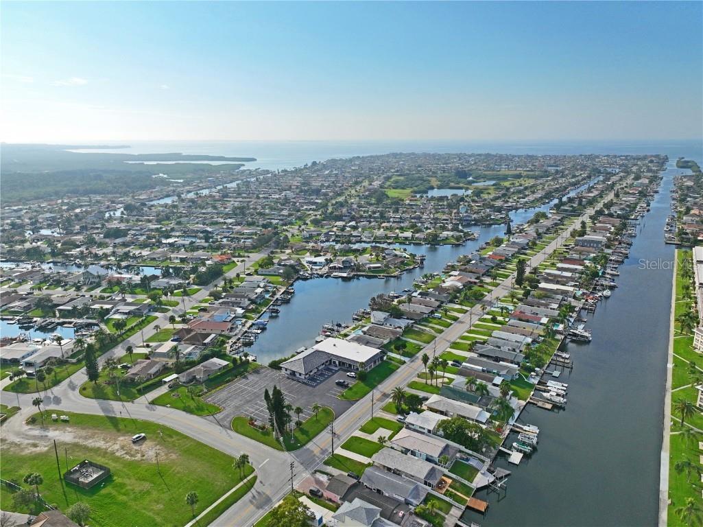 4937 Blue Heron Drive New Port Richey FL 34652 W7879505 image63