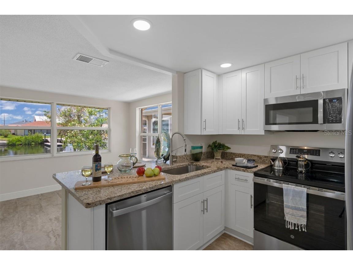 4937 Dory Drive New Port Richey FL 34652 W7875570 image19