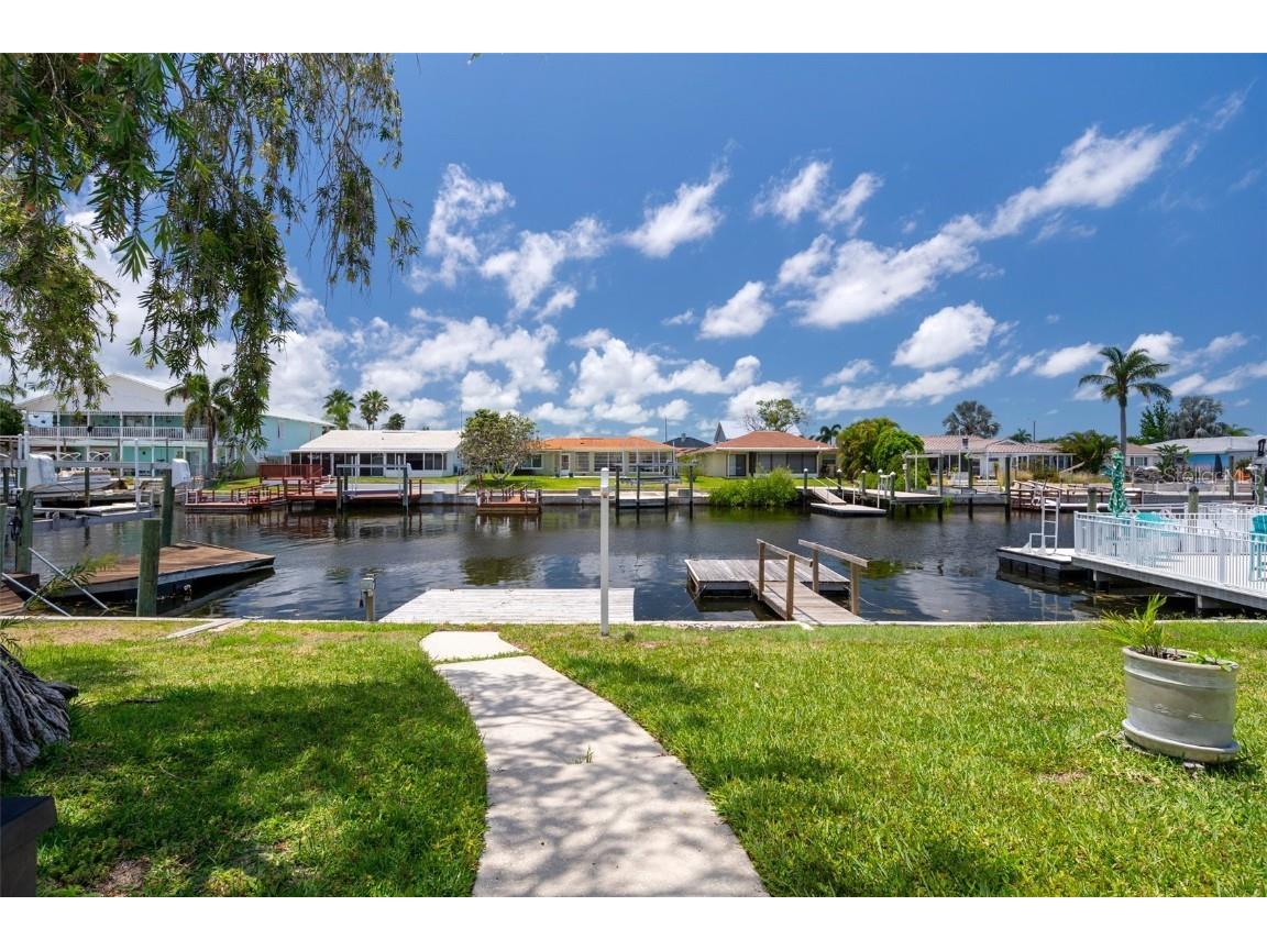 4937 Dory Drive New Port Richey FL 34652 W7875570 image40