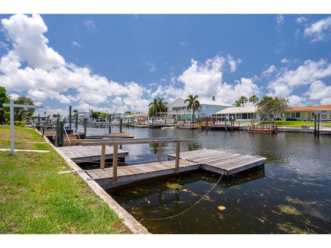 4937 Dory Drive New Port Richey FL 34652 W7875570 image45