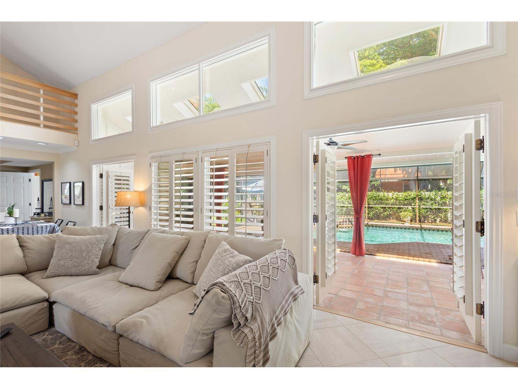 4937 Landings Court Sarasota FL 34231 A4689027 image11
