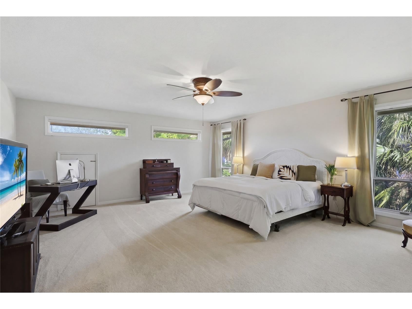 4937 Landings Court Sarasota FL 34231 A4689027 image18
