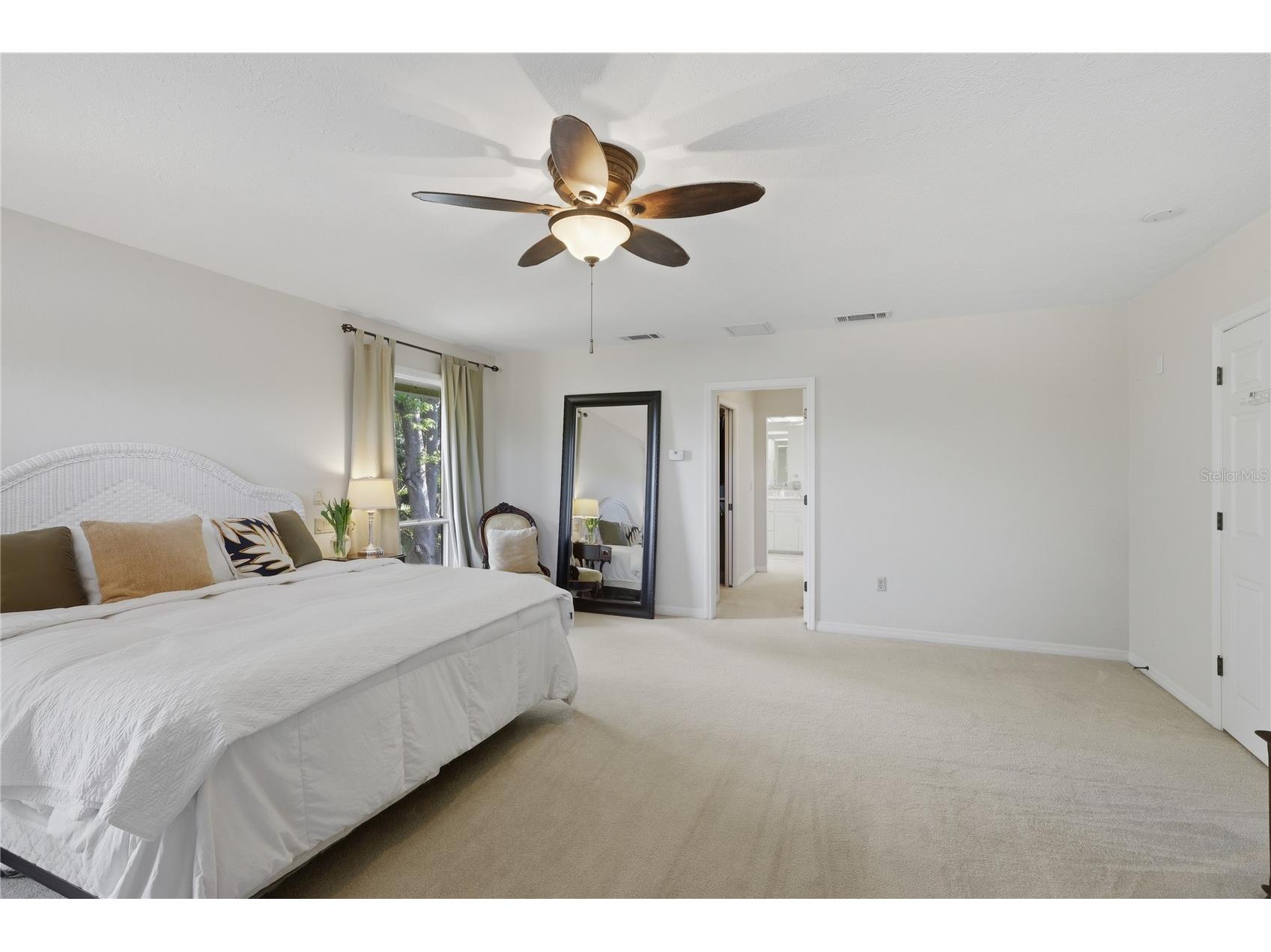 4937 Landings Court Sarasota FL 34231 A4689027 image19