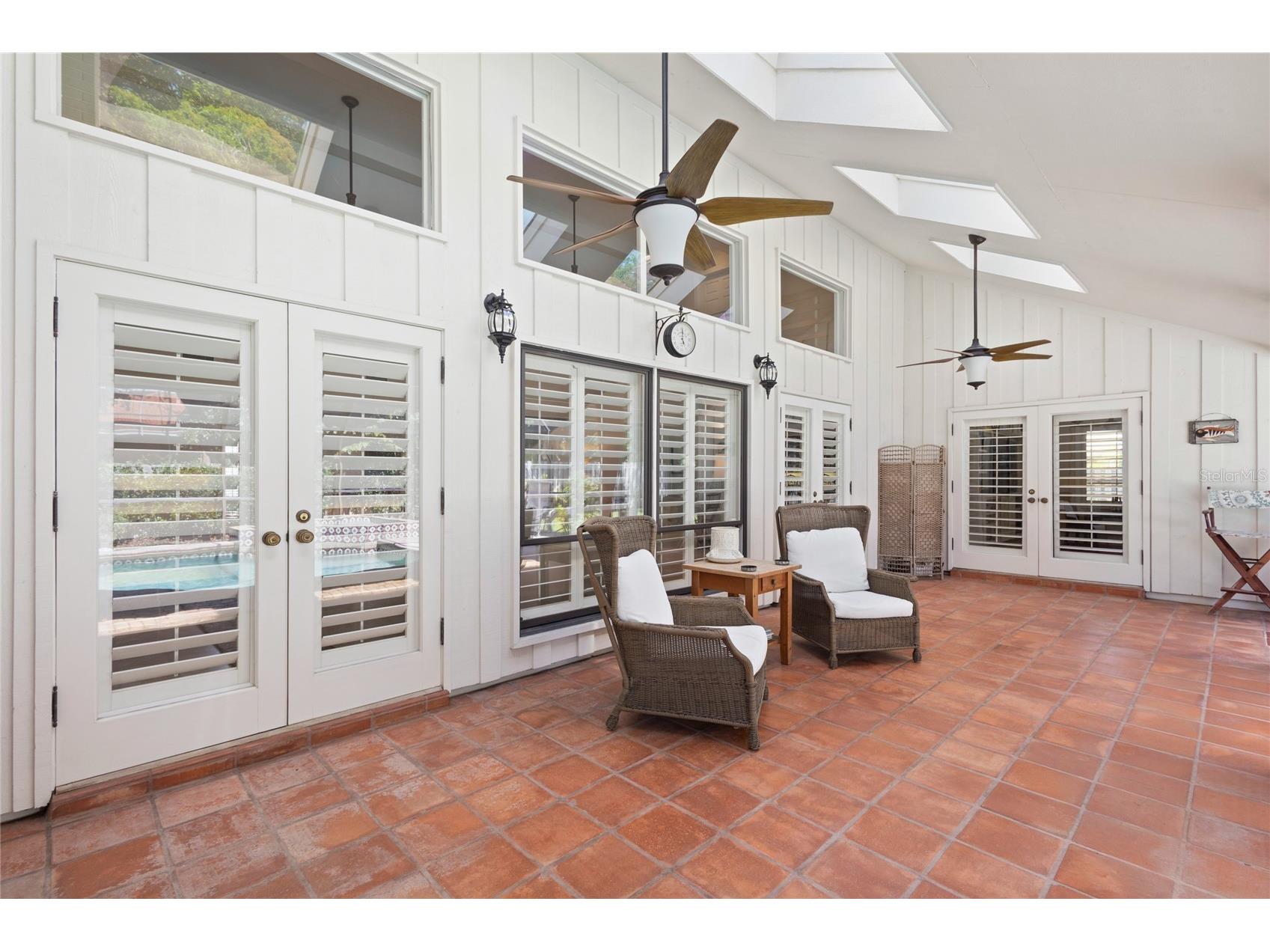 4937 Landings Court Sarasota FL 34231 A4689027 image30