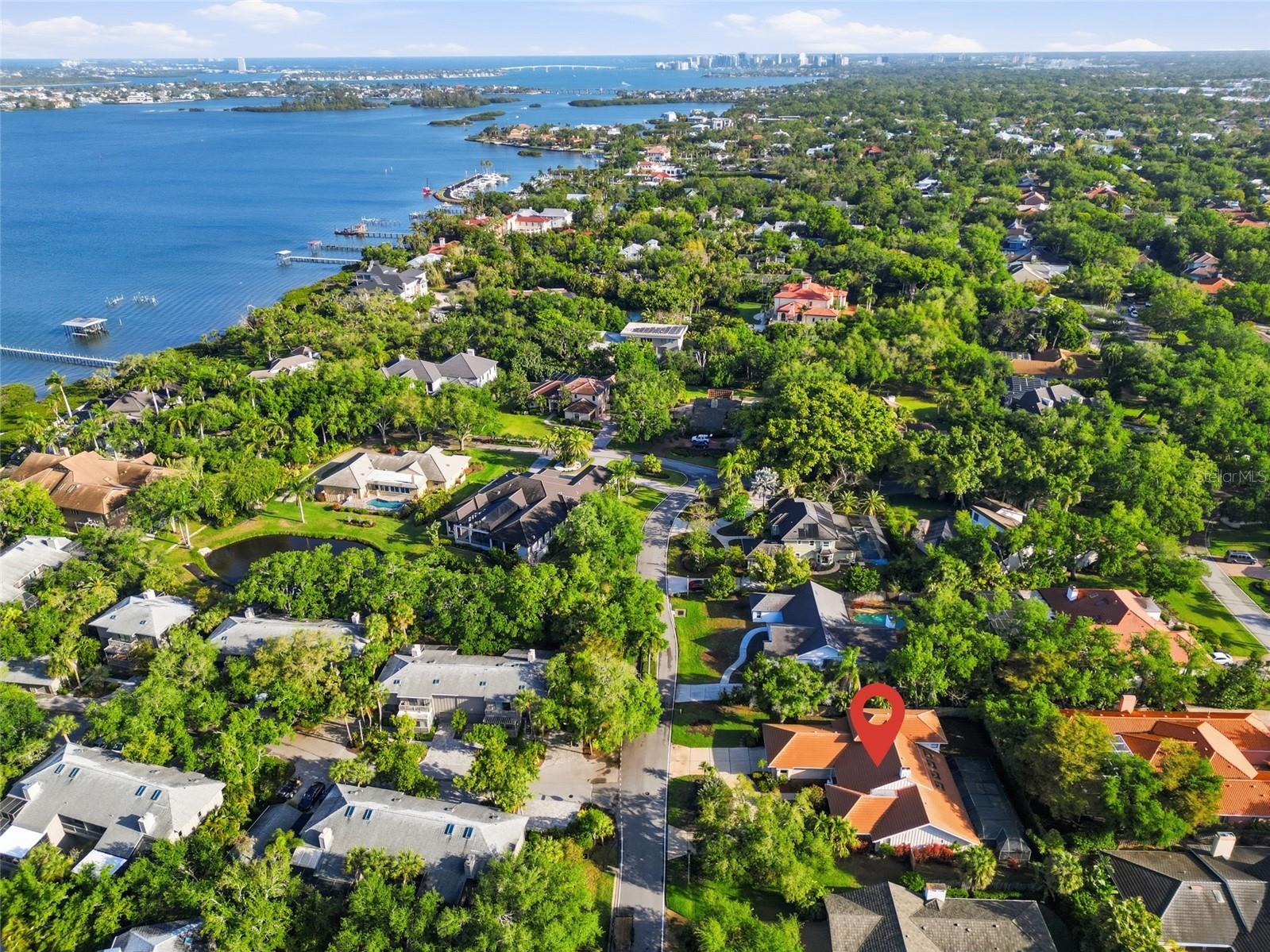 4937 Landings Court Sarasota FL 34231 A4689027 image37