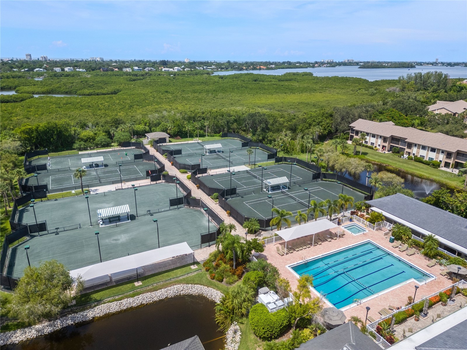 4937 Landings Court Sarasota FL 34231 A4689027 image39