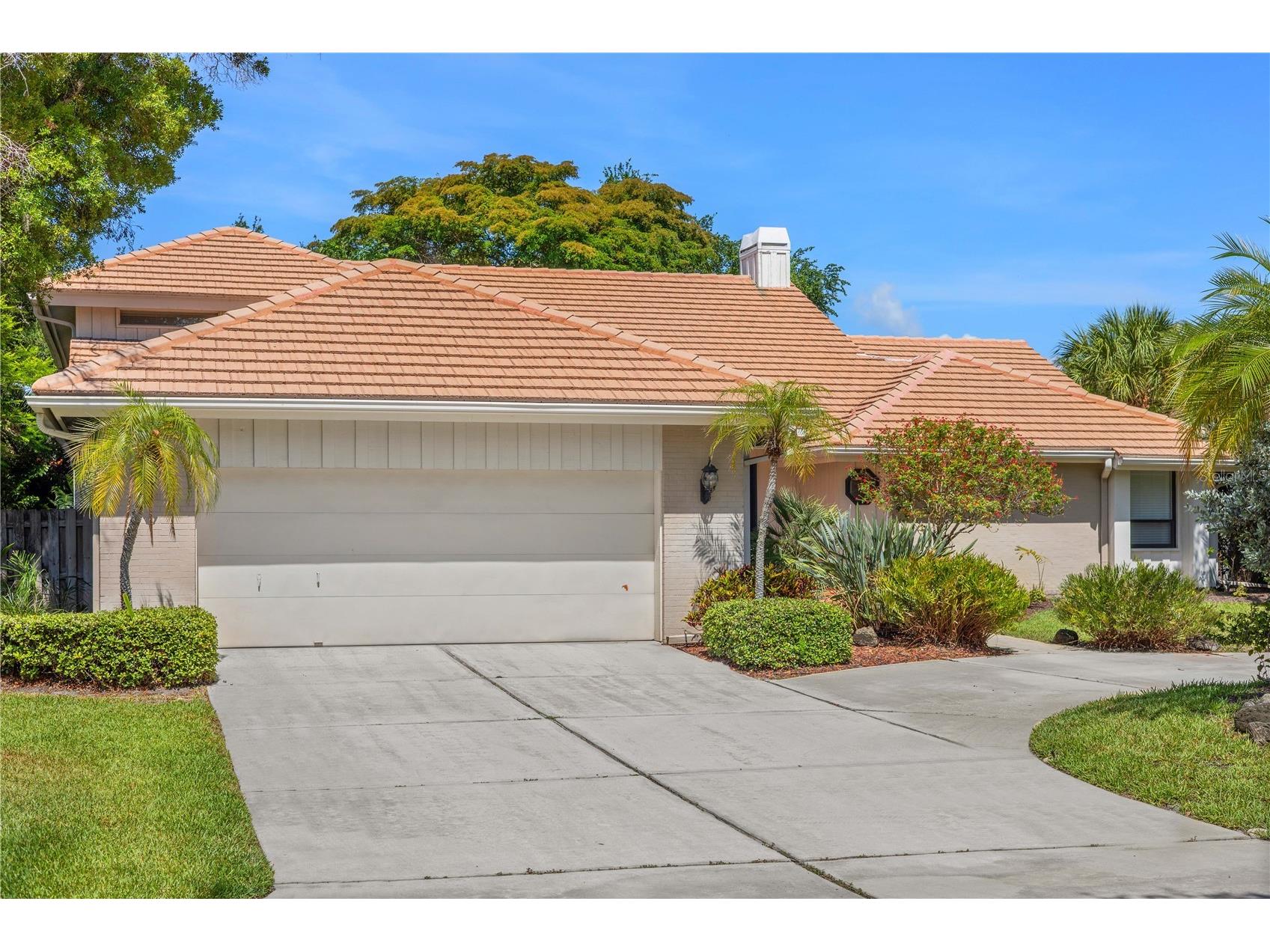 4937 Landings Court Sarasota FL 34231 A4689027 image4