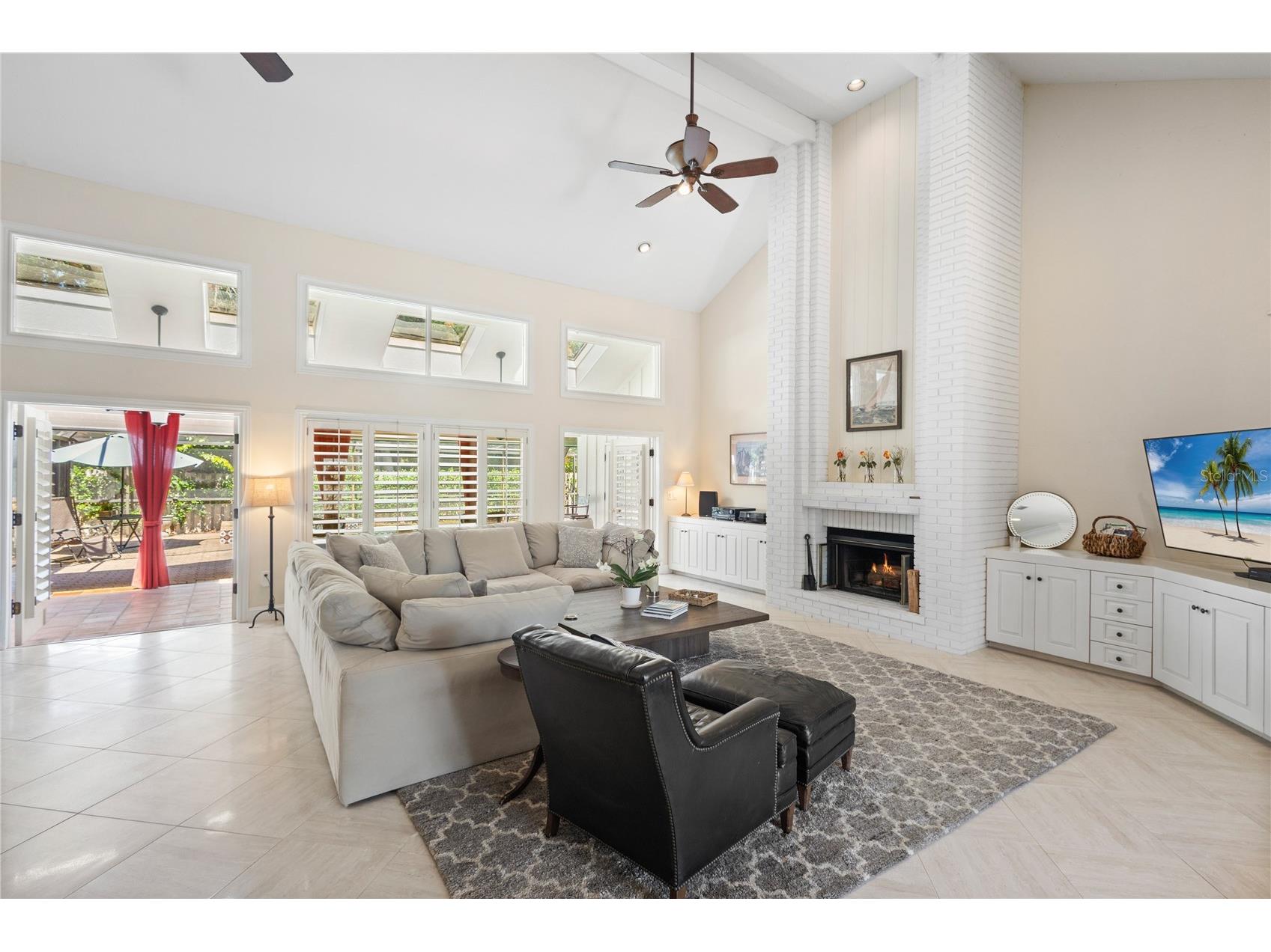 4937 Landings Court Sarasota FL 34231 A4689027 image9