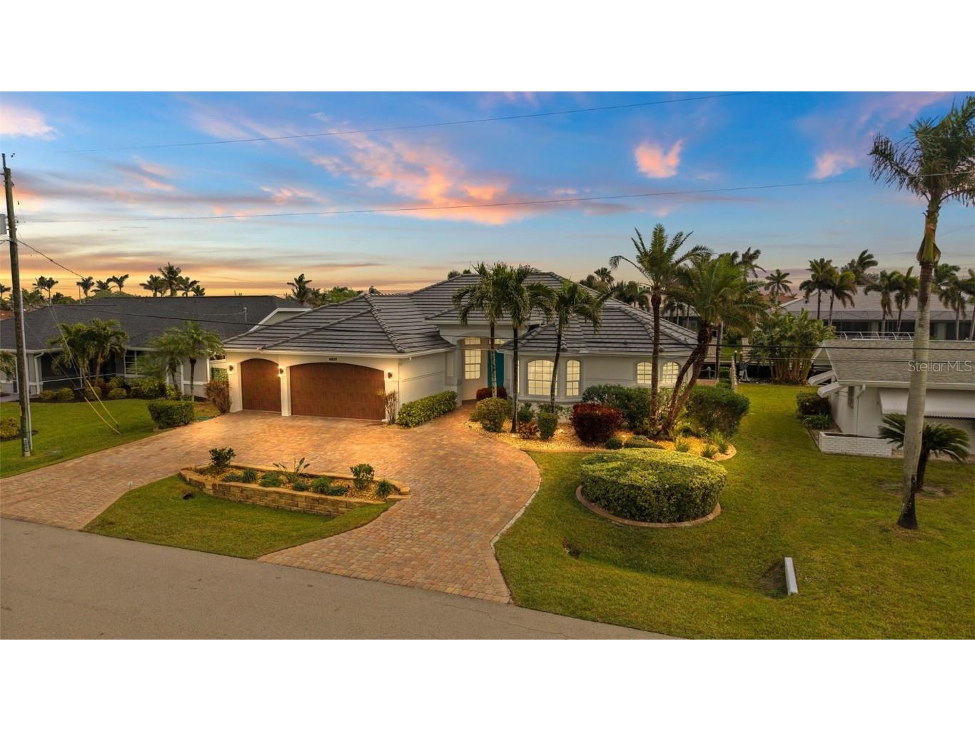 4937 Seville Court Cape Coral FL 33904 C7503937 image1