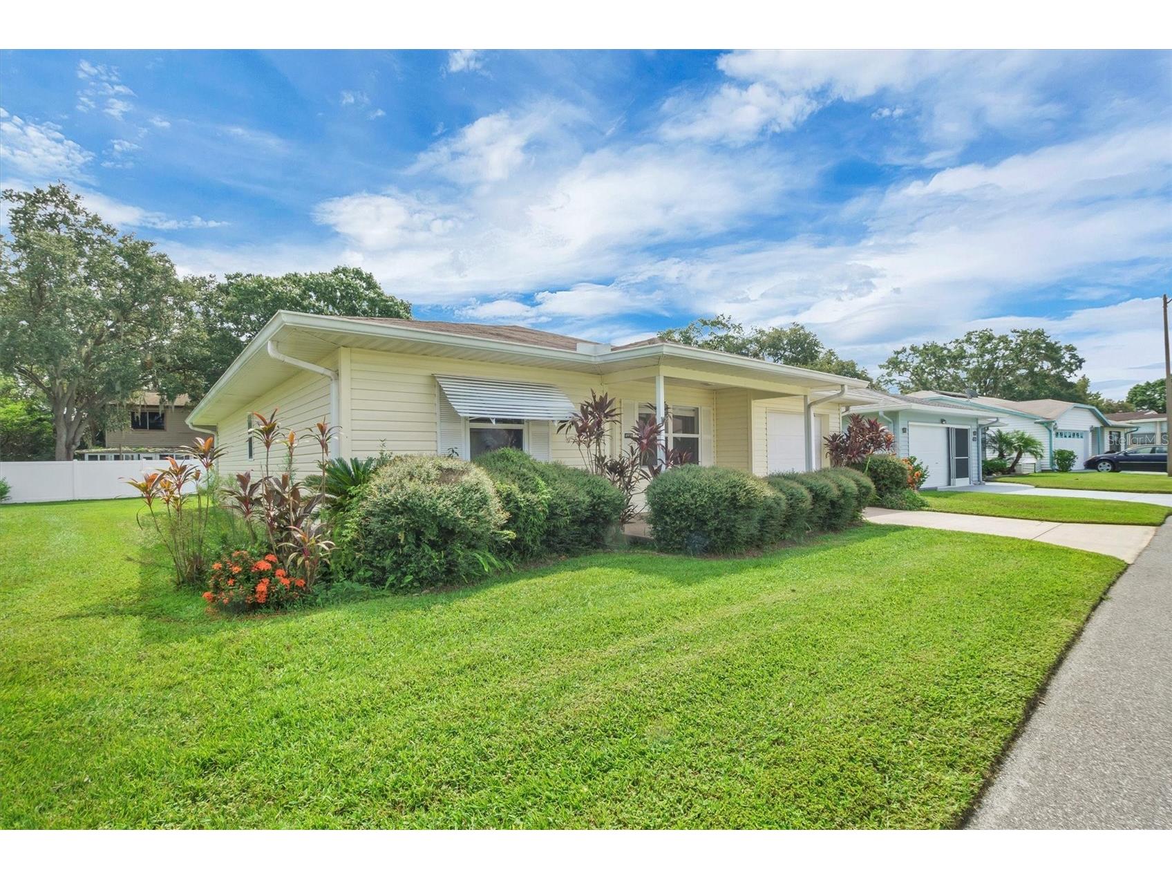 4938 Colonnades Circle E Lakeland FL 33811 L4958620 image2