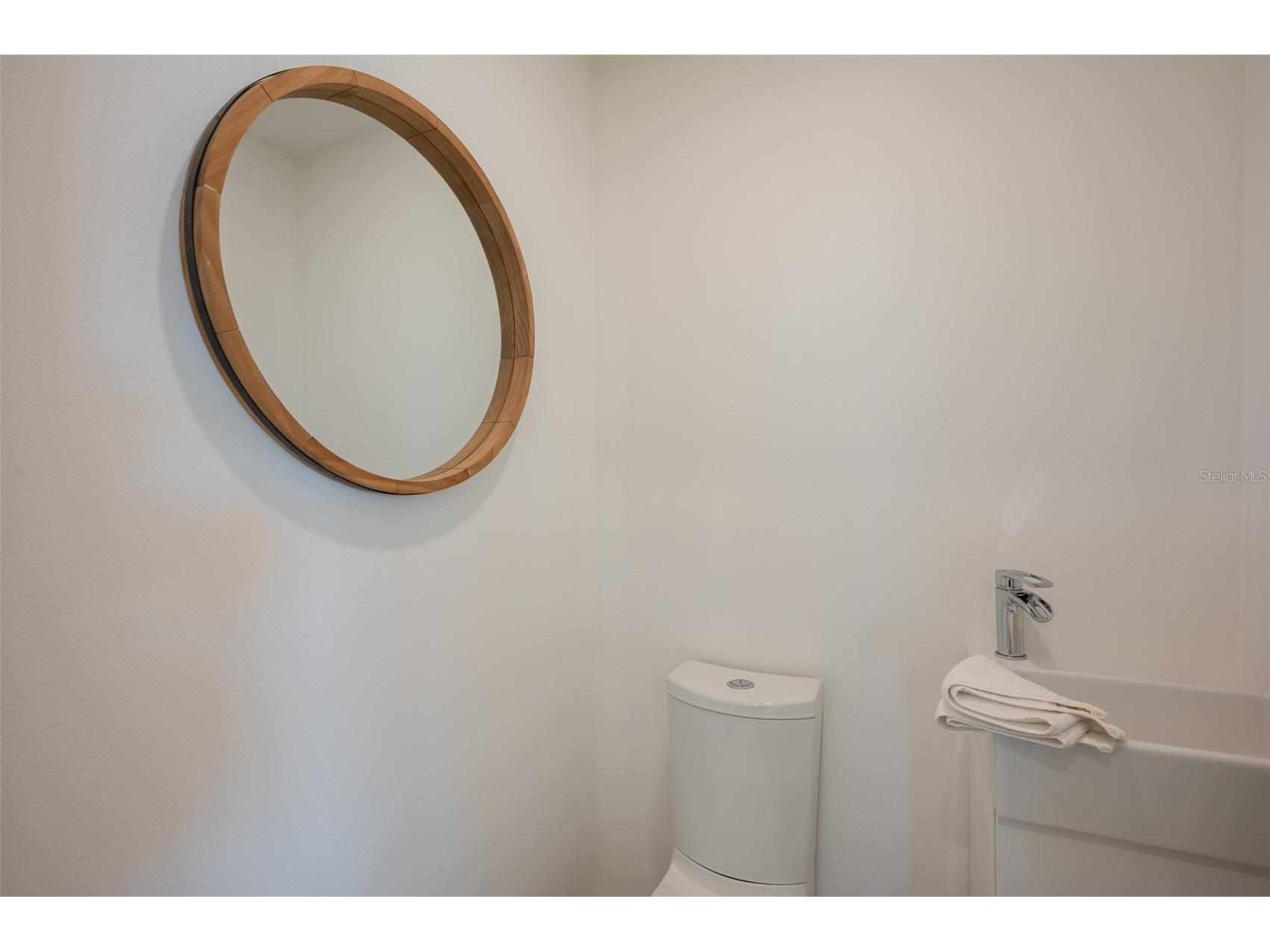 4938 Commonwealth Drive Sarasota FL 34242 - GRAND CANAL A4683758 image24