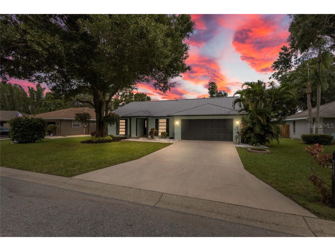 4939 79th Avenue Drive E Sarasota FL 34243 A4623907 image1