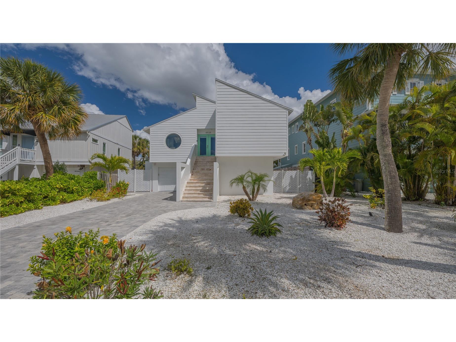 4939 Commonwealth Drive Sarasota FL 34242 A4684397 image1
