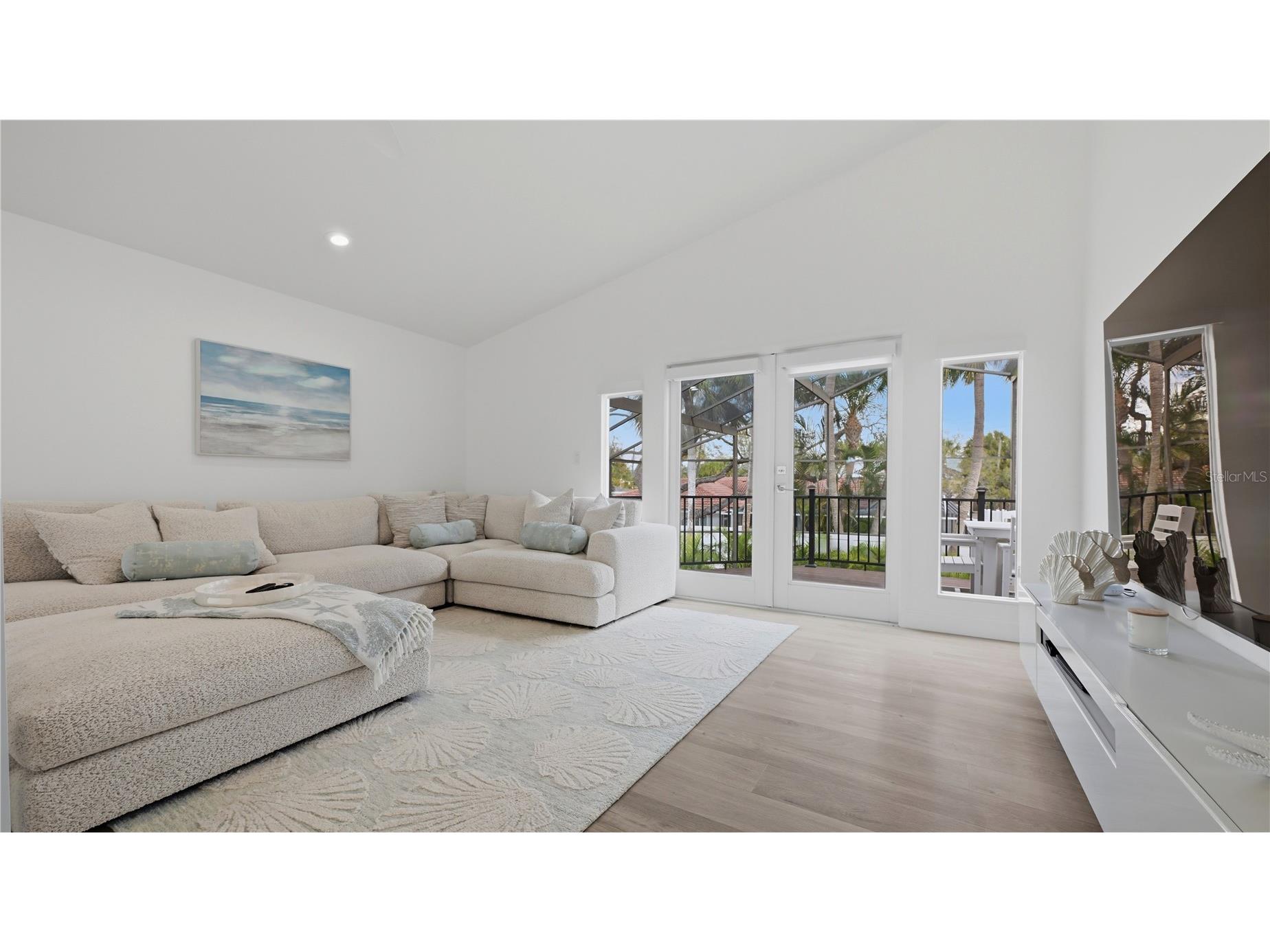 4939 Commonwealth Drive Sarasota FL 34242 A4684397 image12