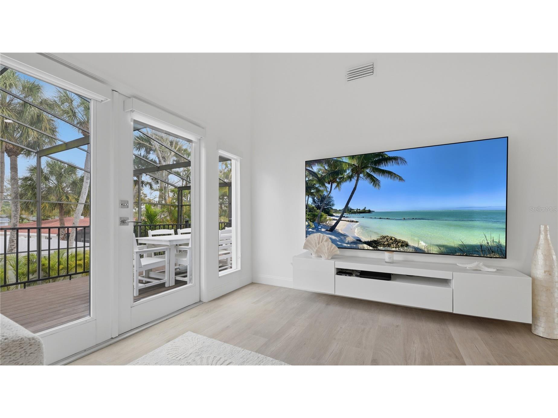4939 Commonwealth Drive Sarasota FL 34242 A4684397 image13