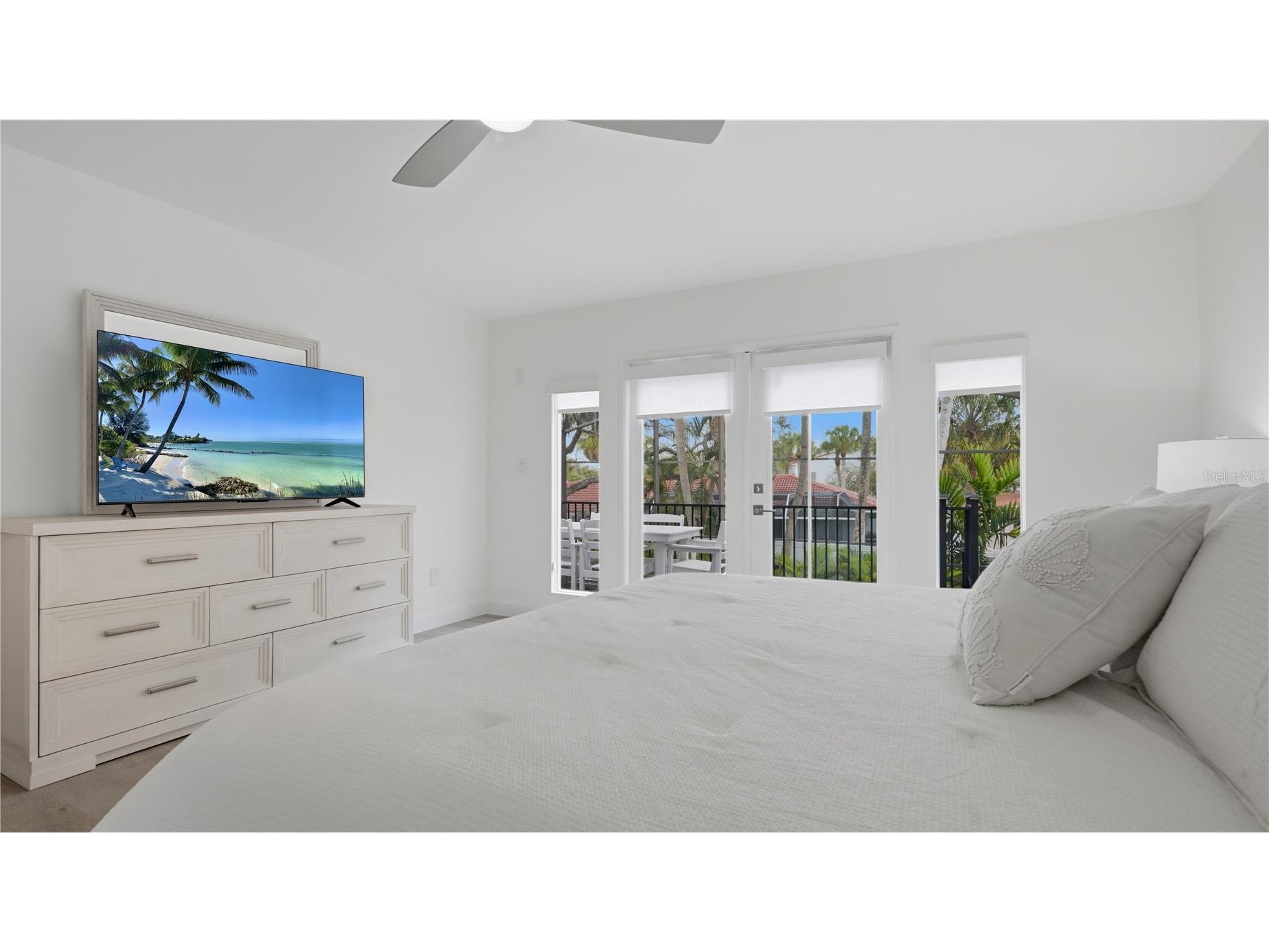 4939 Commonwealth Drive Sarasota FL 34242 A4684397 image16