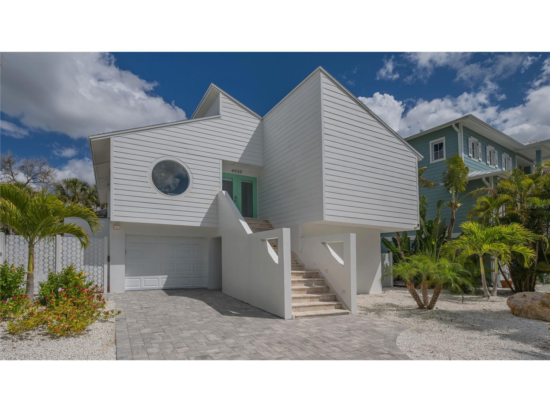 4939 Commonwealth Drive Sarasota FL 34242 A4684397 image2