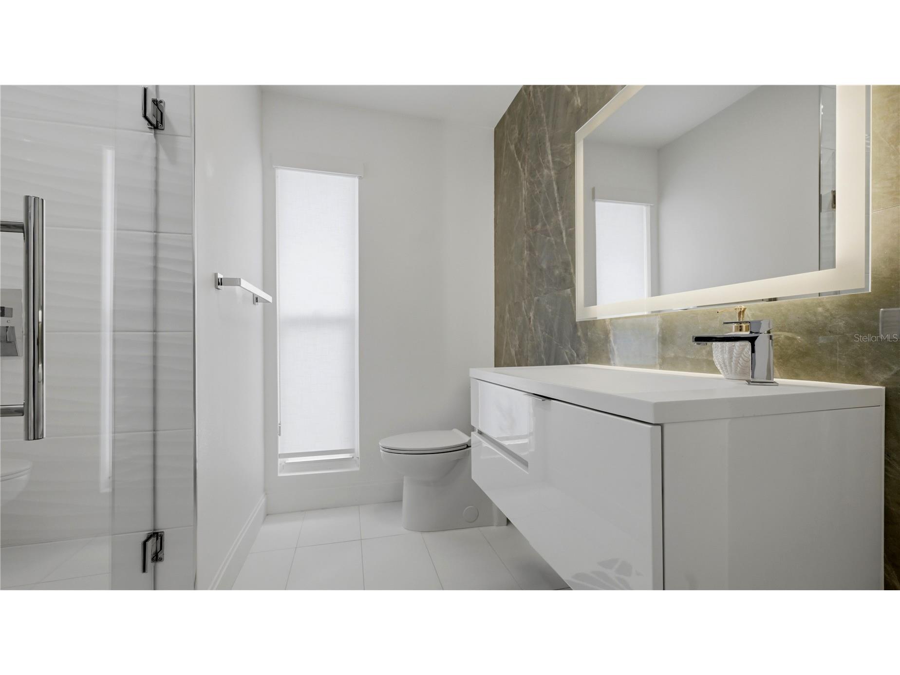 4939 Commonwealth Drive Sarasota FL 34242 A4684397 image21