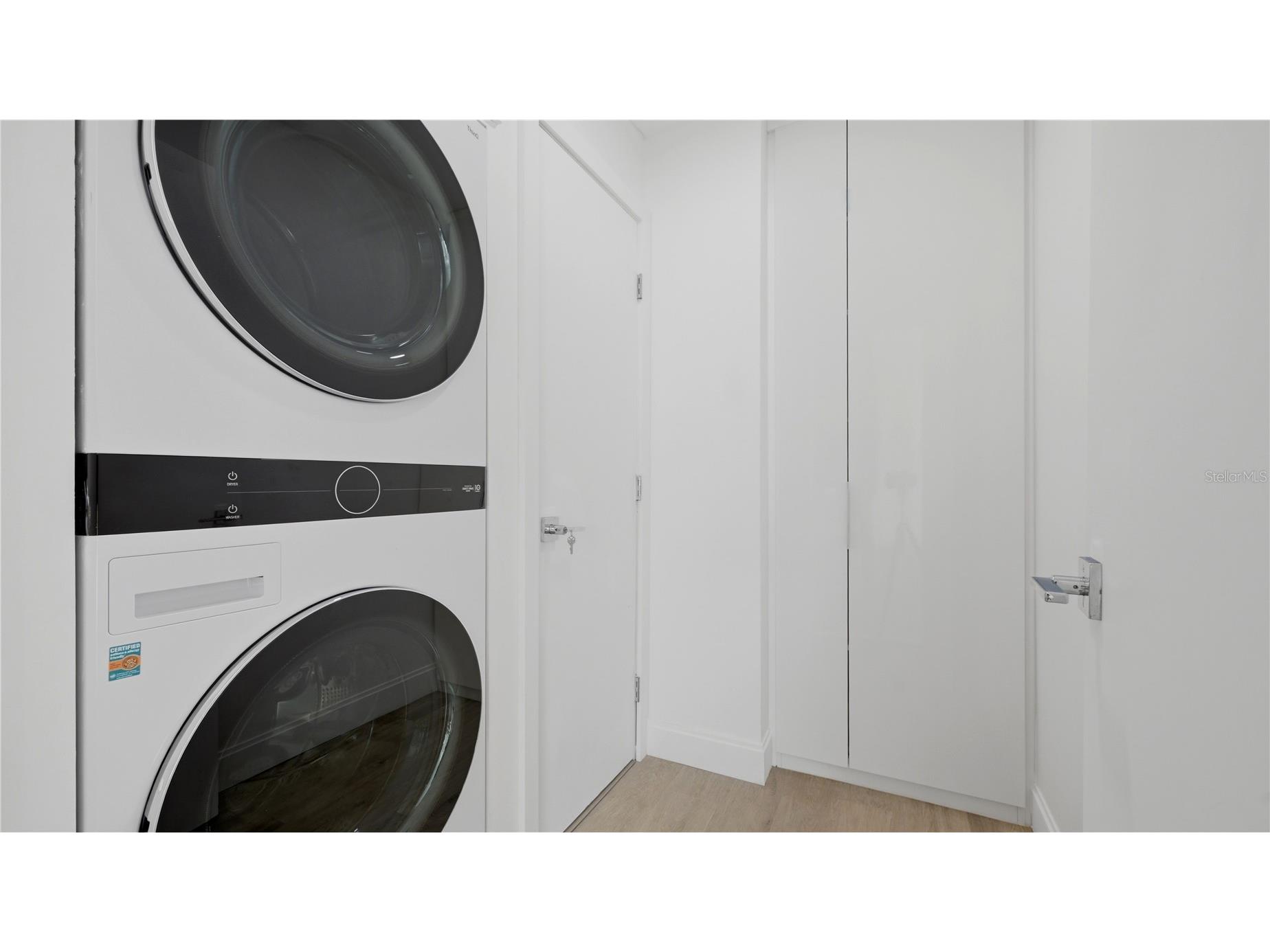 4939 Commonwealth Drive Sarasota FL 34242 A4684397 image22