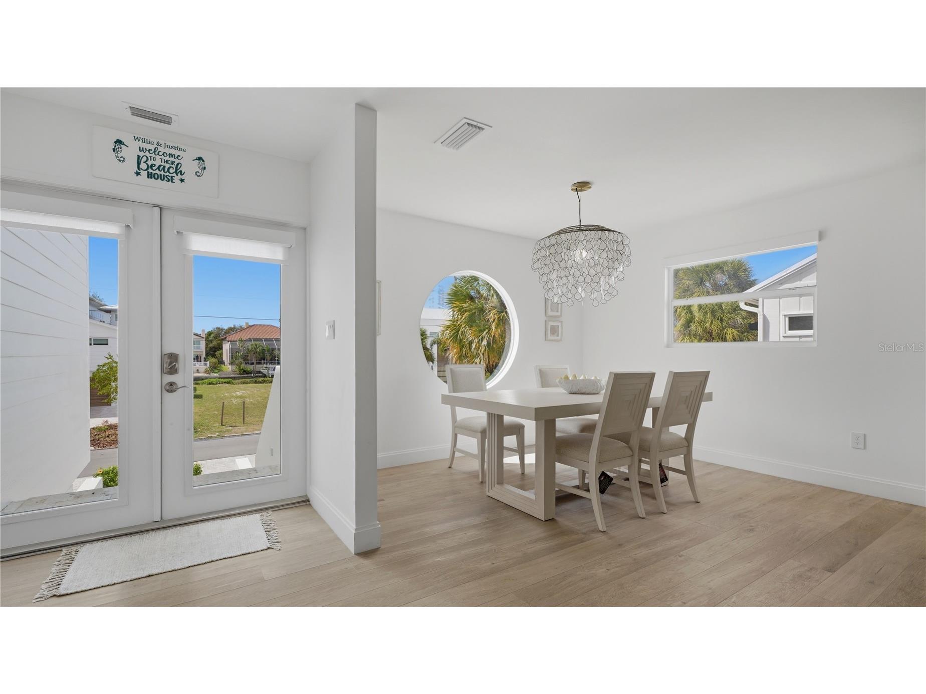 4939 Commonwealth Drive Sarasota FL 34242 A4684397 image3