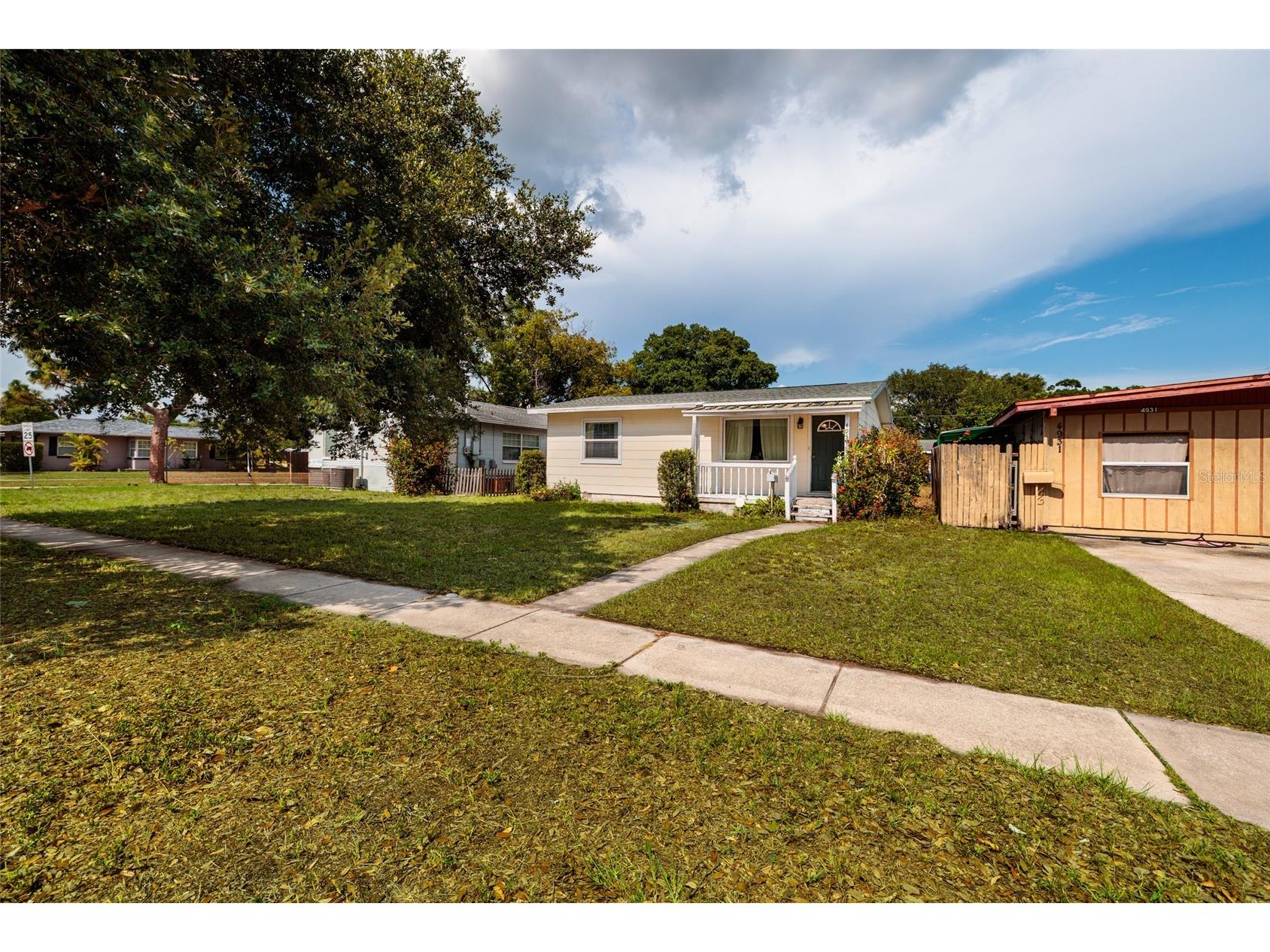 4939 Dr Martin Luther King Jr Street N Saint Petersburg FL 33703 TB8524167 image1