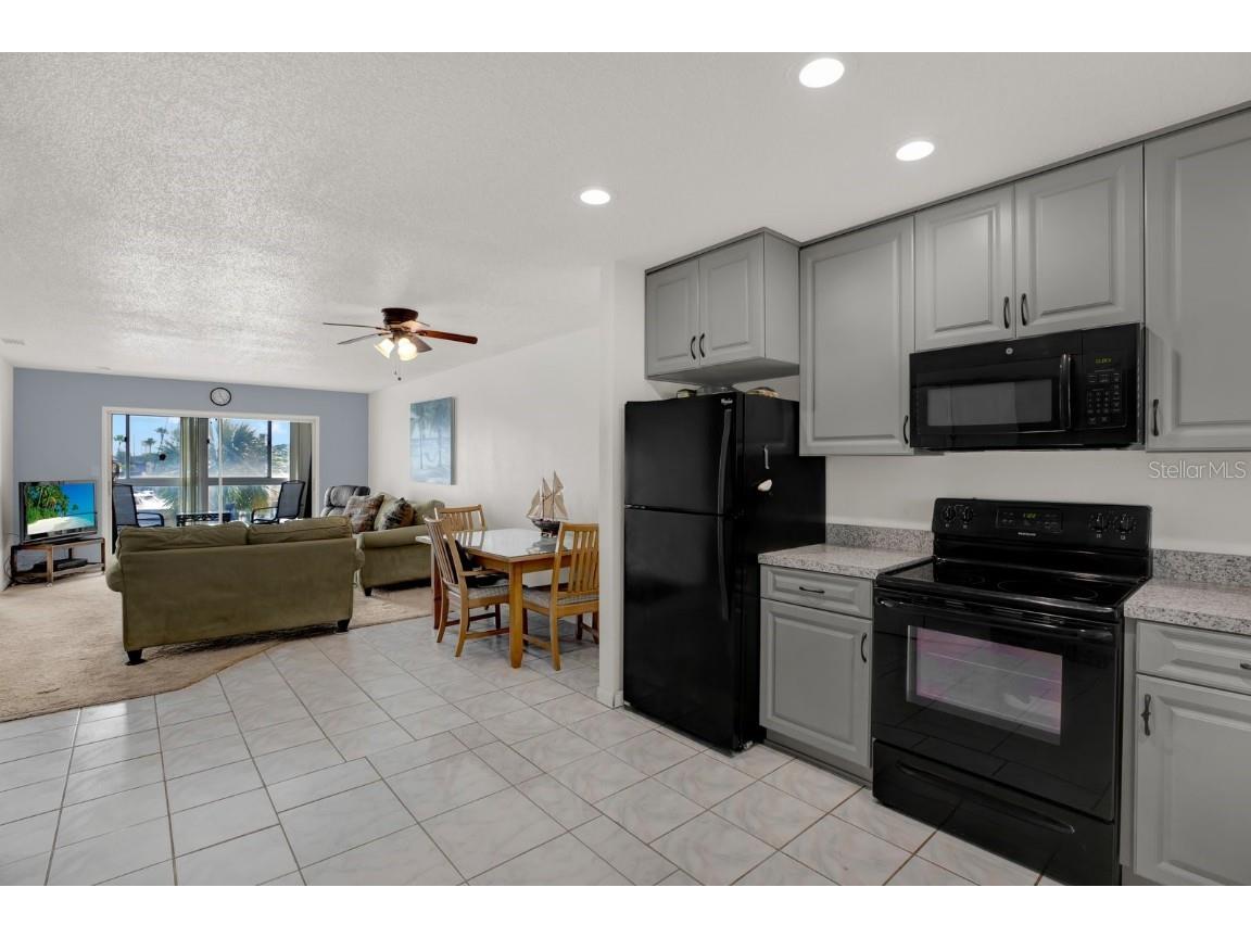 4939 Floramar Terrace #204 New Port Richey FL 34652 - NORTH CHANNEL GULF HARBORS W7875446 image9